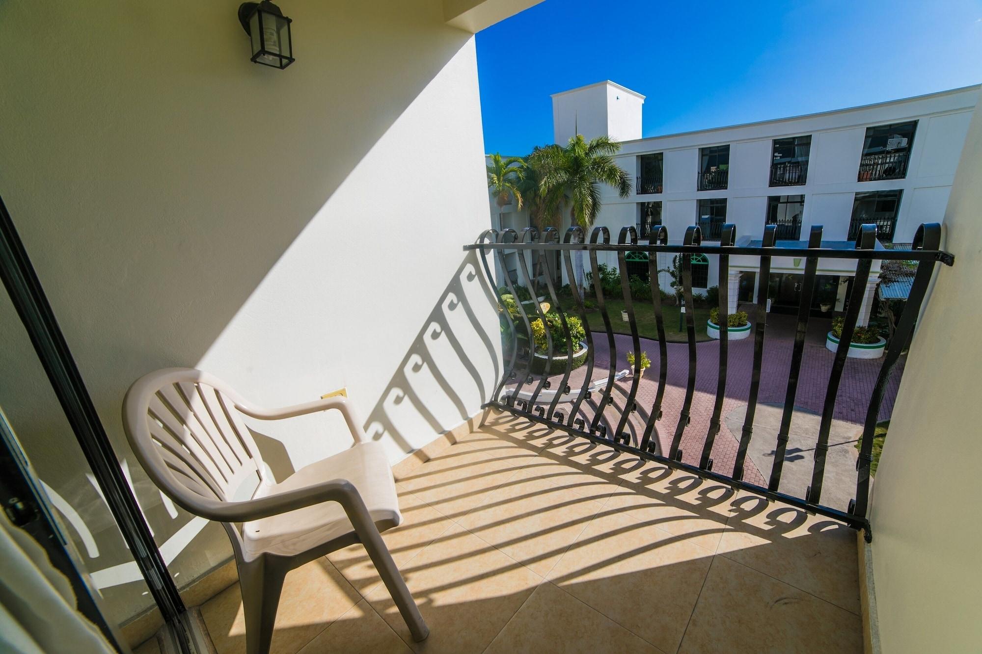 The Knutsford Court Hotel Кингстон Экстерьер фото