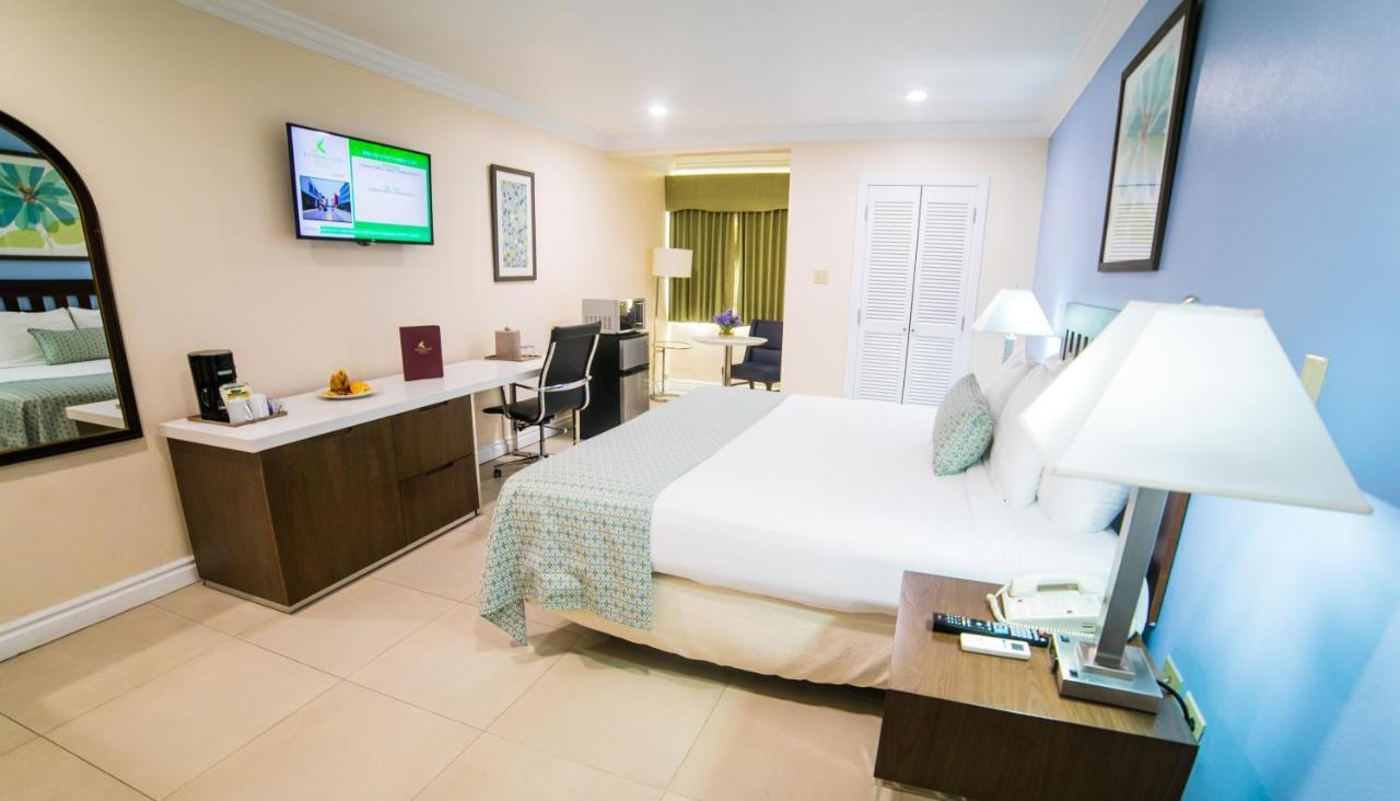 The Knutsford Court Hotel Кингстон Экстерьер фото